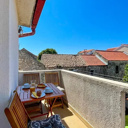 Апартаменты By The Sea - 694 *