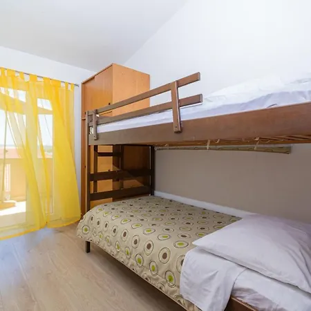 Апартаменты By The Sea - 694