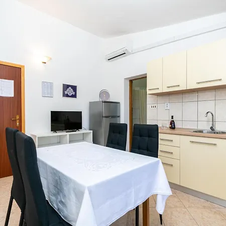 By The Sea - 694 Appartamento Pašman