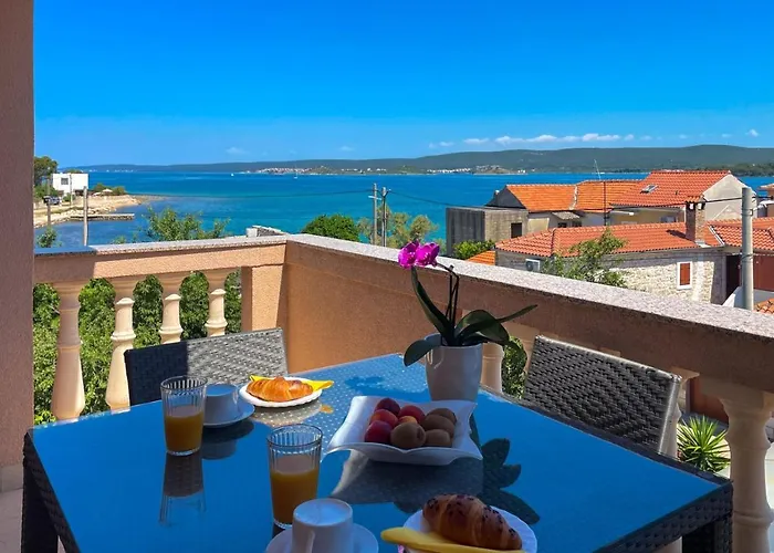 Διαμέρισμα By The Sea - 694